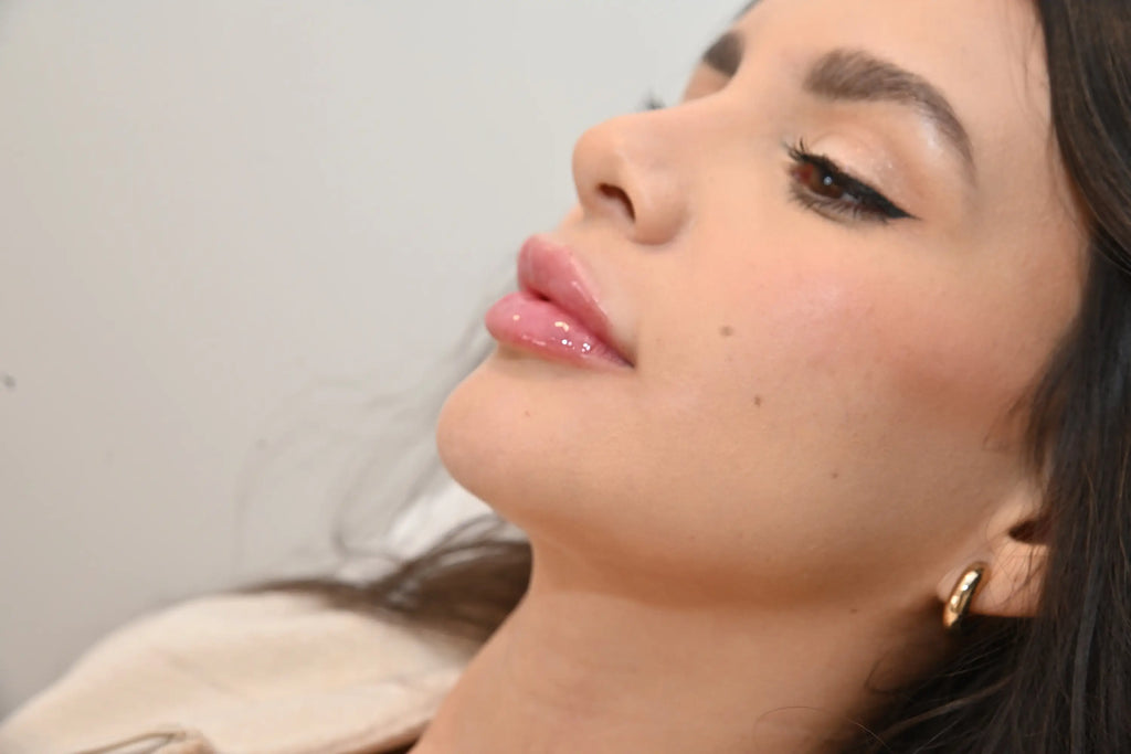 Lip Flip - <b>Subtle Lift & Refined Contour</b>